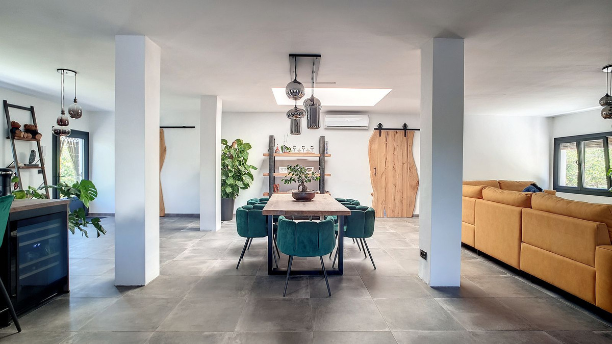 3 Bed Townhouse for sale in Vélezmálaga Costa Del Sol East, Málaga, Spain