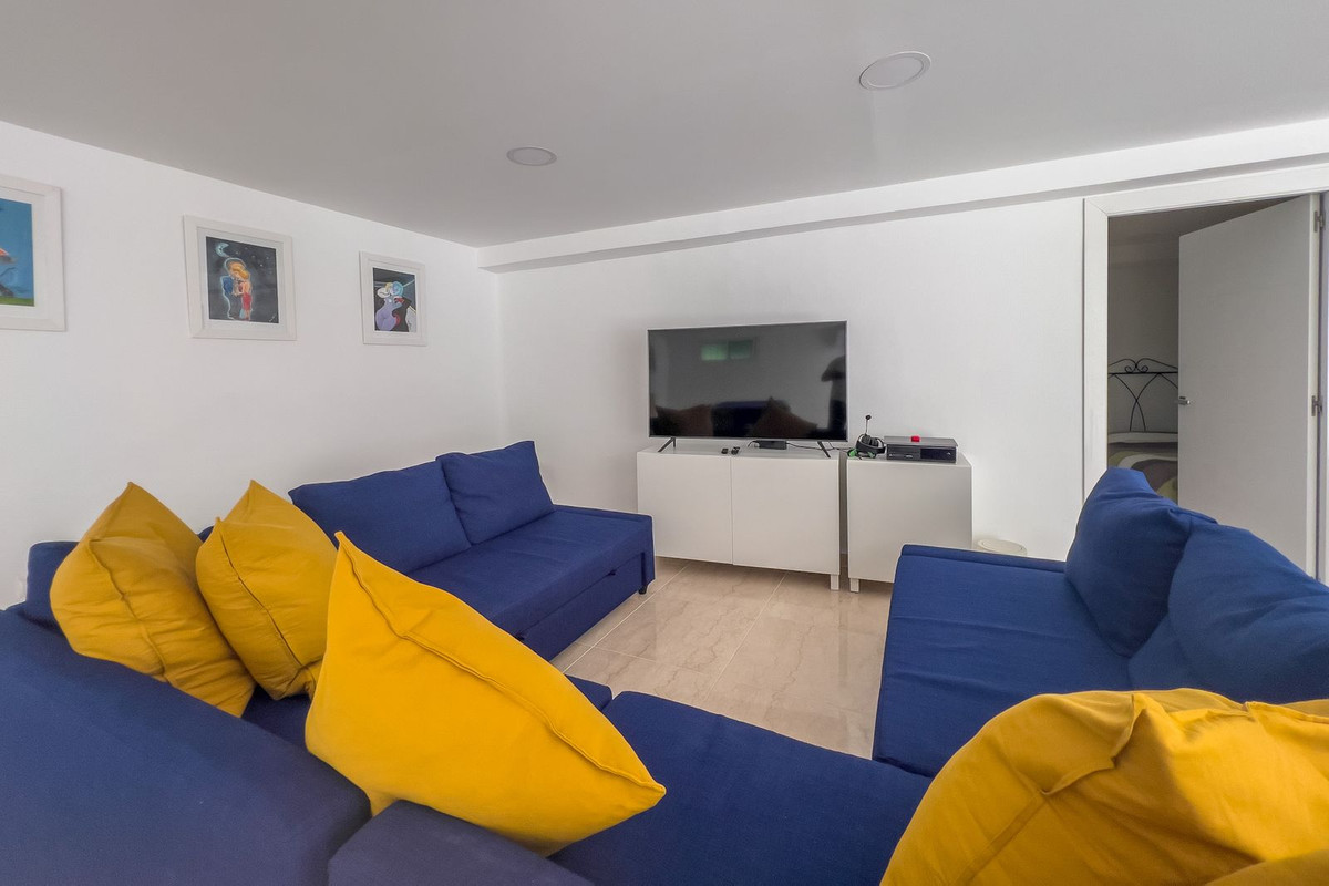 4 Bed Townhouse for sale in Benalmadena Costa Del Sol, Málaga, Spain