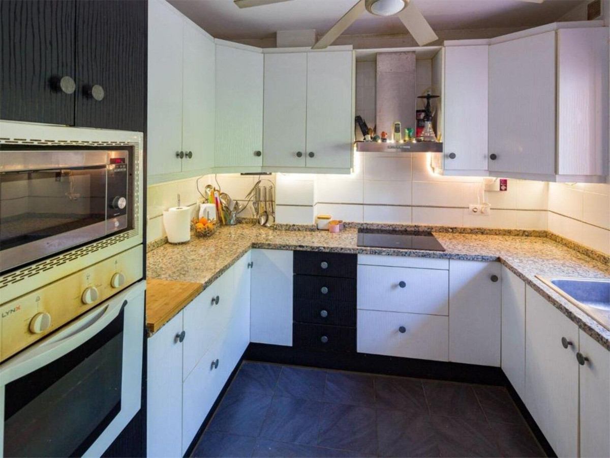 4 Bed Townhouse for sale in El Rosario Costa Del Sol, Málaga, Spain