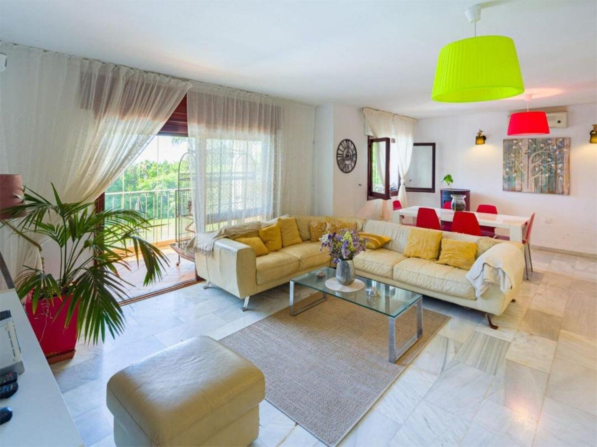 4 Bed Townhouse for sale in El Rosario Costa Del Sol, Málaga, Spain