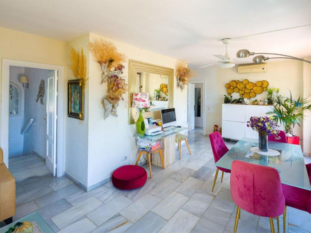 4 Bed Townhouse for sale in El Rosario Costa Del Sol, Málaga, Spain