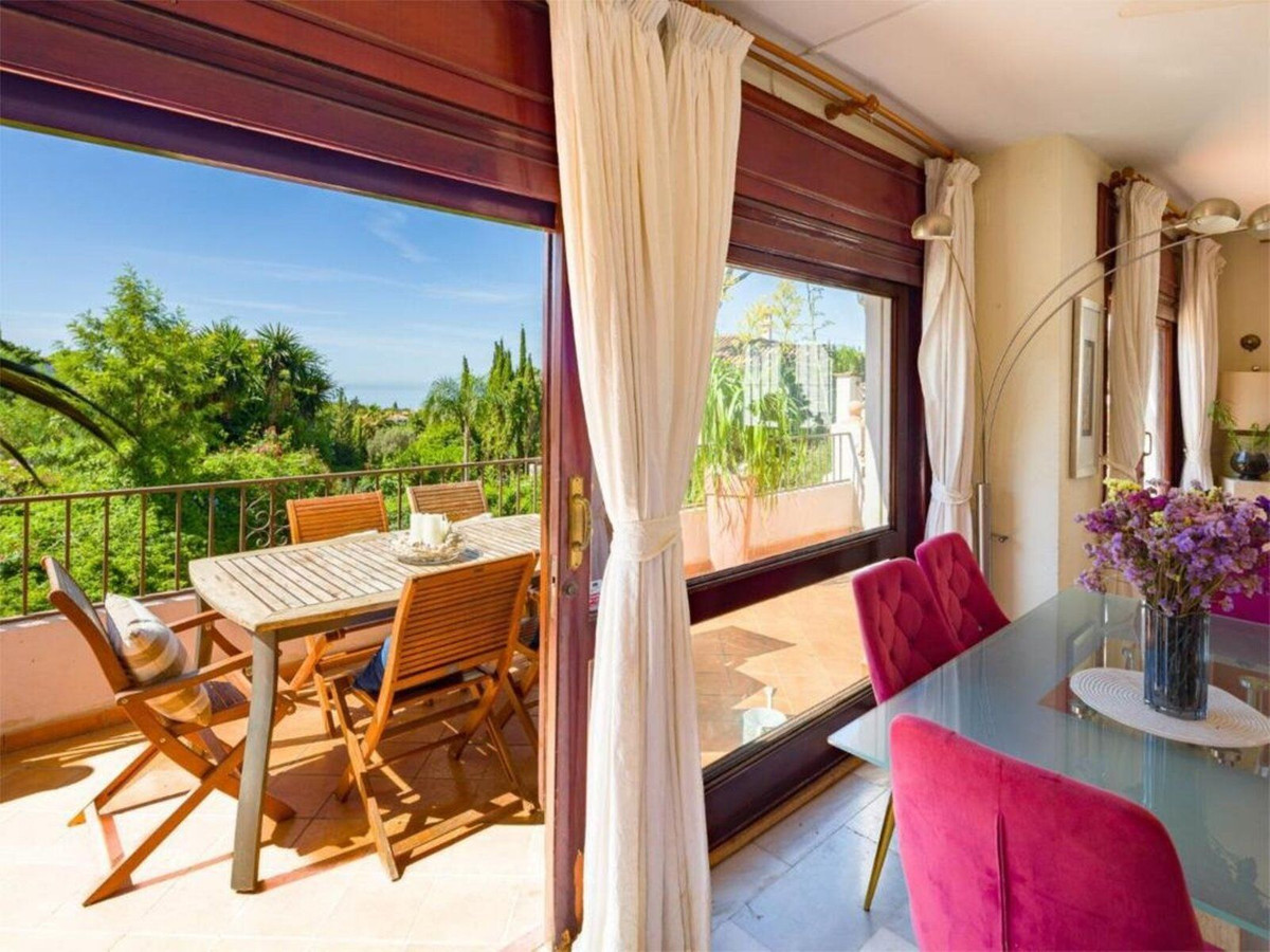 4 Bed Townhouse for sale in El Rosario Costa Del Sol, Málaga, Spain