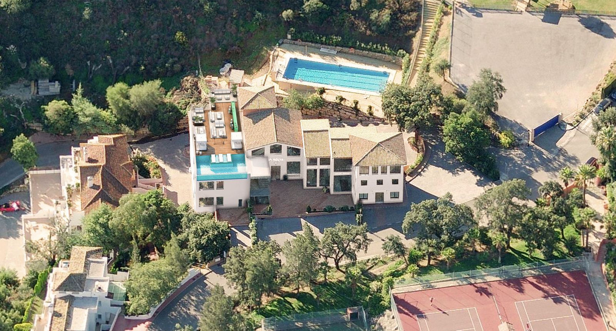 Se vende Hotel de 24 dormitorios en Costa Del Sol, Málaga, España