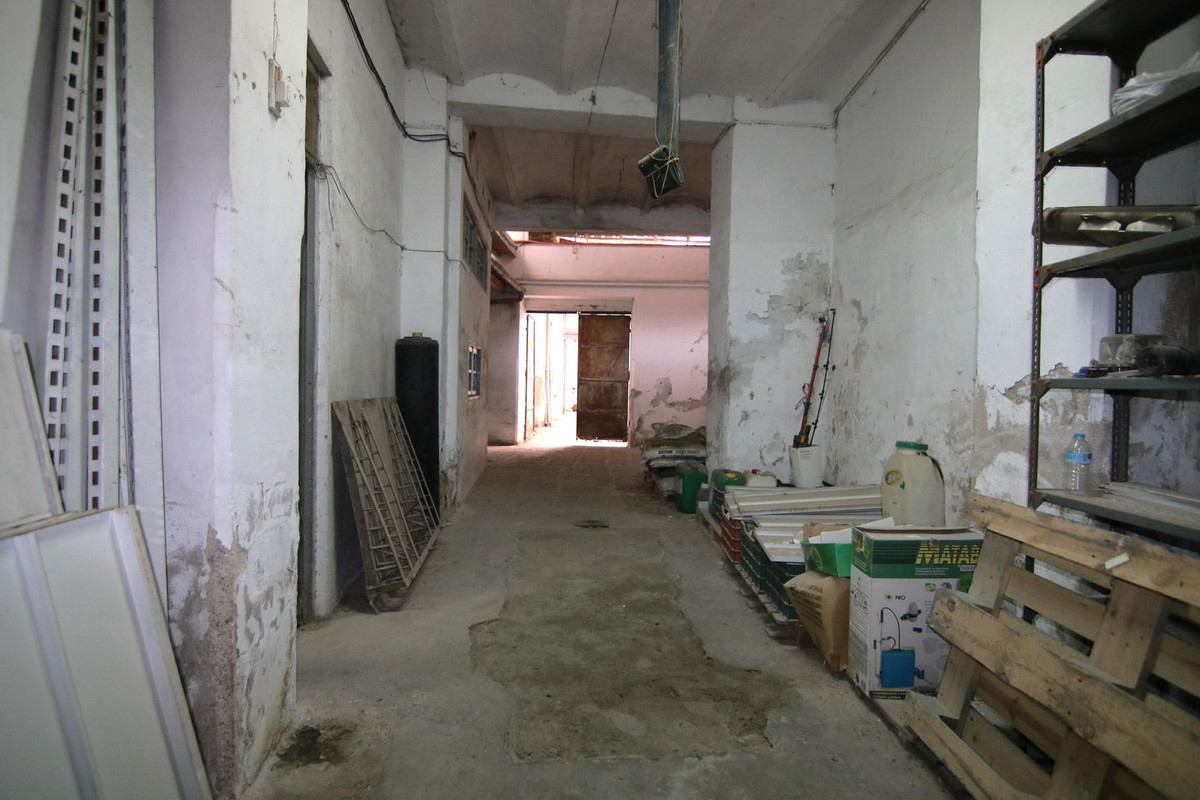 Se vende Nave industrial  en Costa Del Sol, Málaga, España
