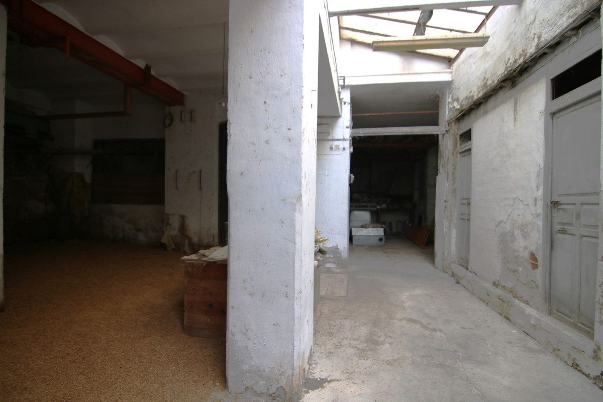 Se vende Nave industrial  en Costa Del Sol, Málaga, España