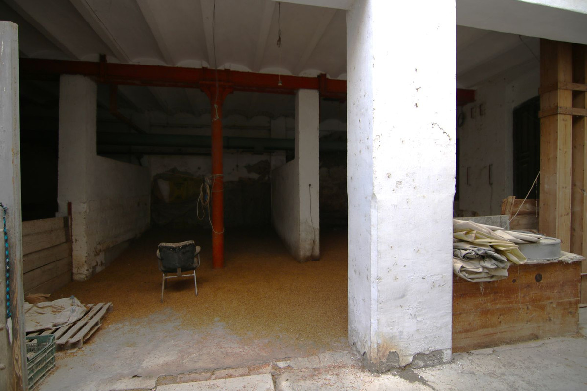 Se vende Nave industrial  en Costa Del Sol, Málaga, España