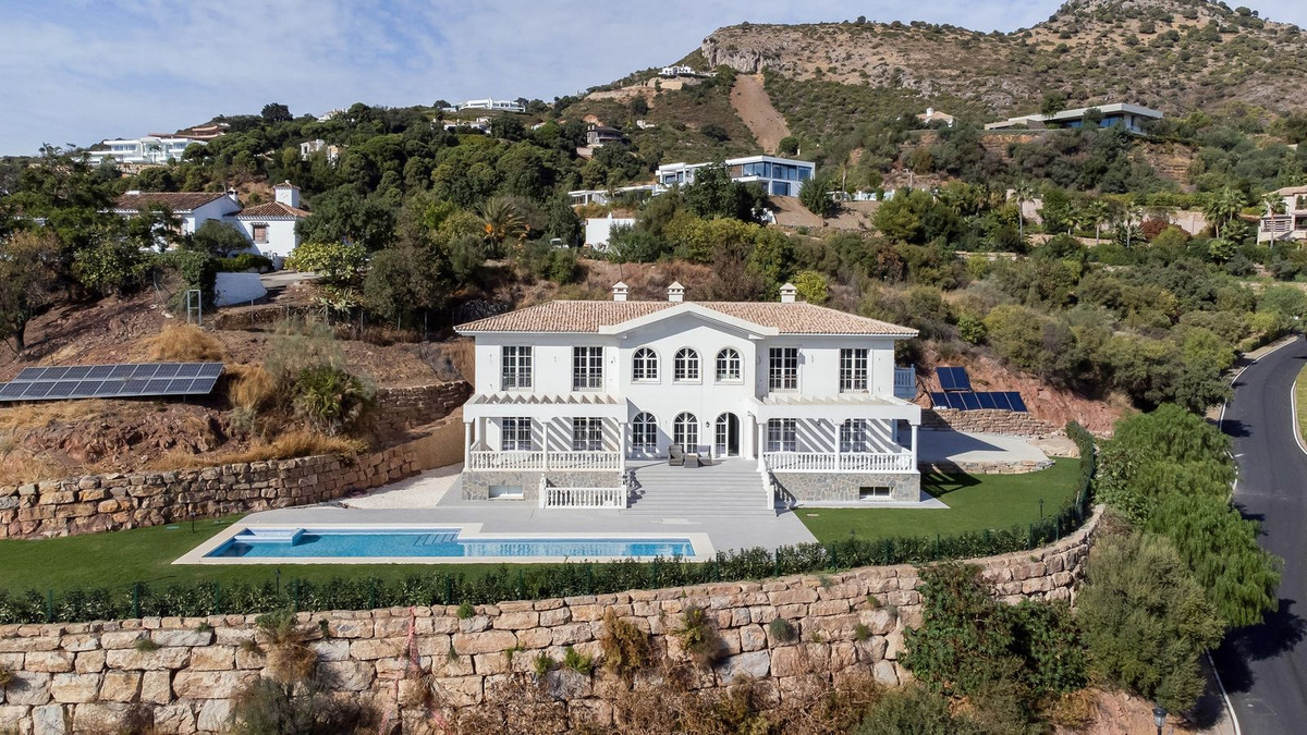 Se vende Villa - Chalet de 6 dormitorios en Costa Del Sol, Málaga, España