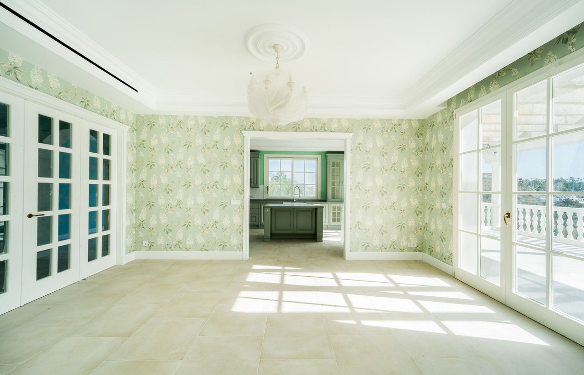 Se vende Villa - Chalet de 6 dormitorios en Costa Del Sol, Málaga, España