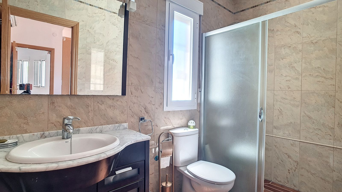 4 Bed Townhouse for sale in Arenas Costa Del Sol East, Málaga, Spain