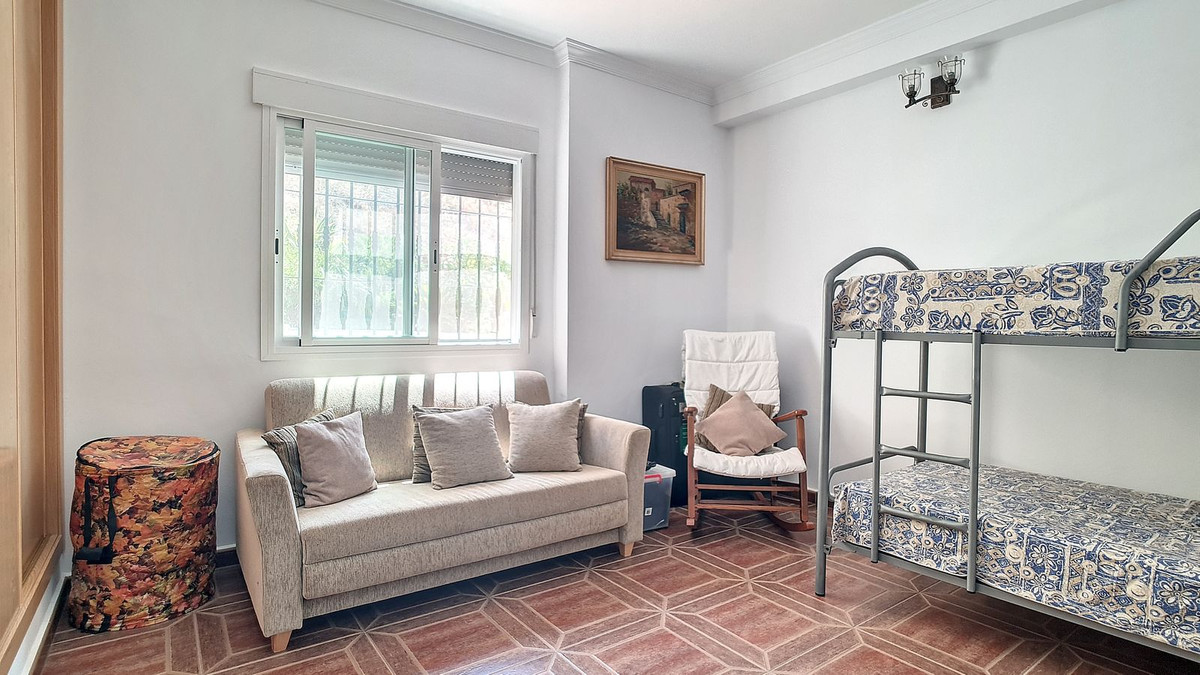 4 Bed Townhouse for sale in Arenas Costa Del Sol East, Málaga, Spain
