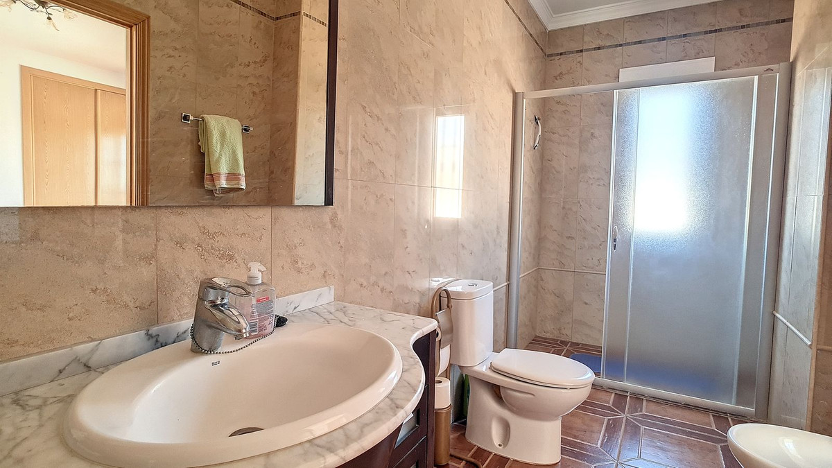 4 Bed Townhouse for sale in Arenas Costa Del Sol East, Málaga, Spain