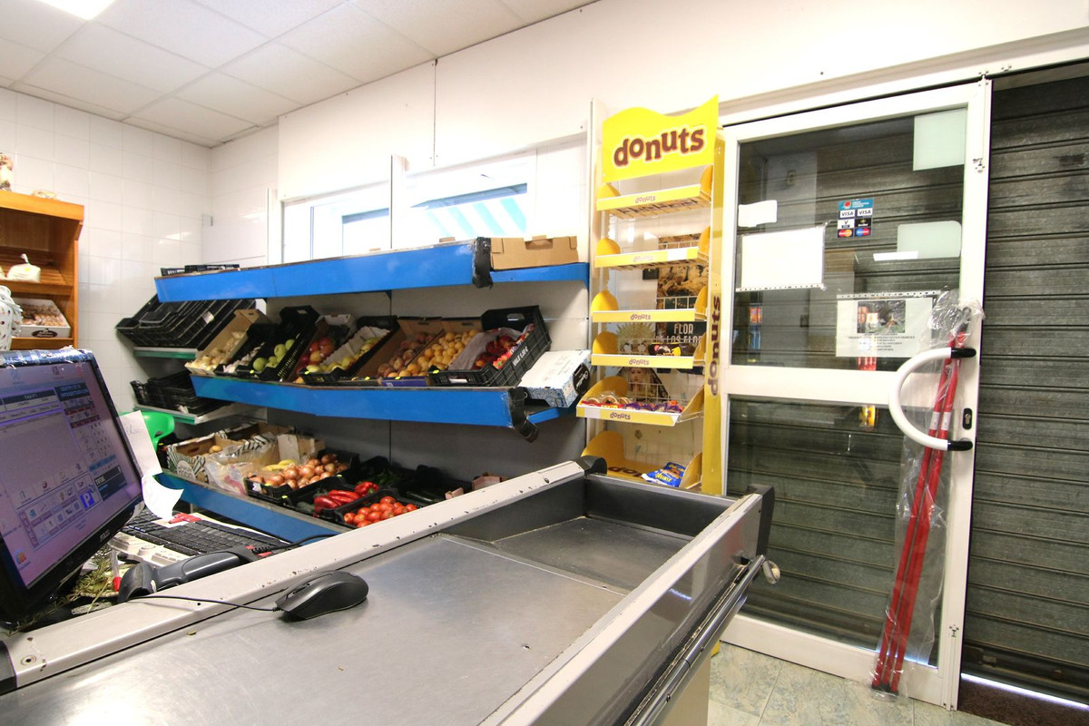 Commercial unit for sale in Alora Costa Del Sol, Málaga, Spain