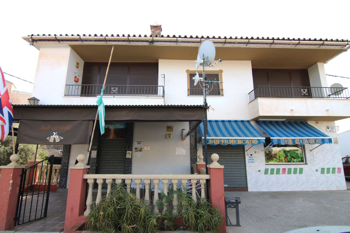 Commercial unit for sale in Alora Costa Del Sol, Málaga, Spain