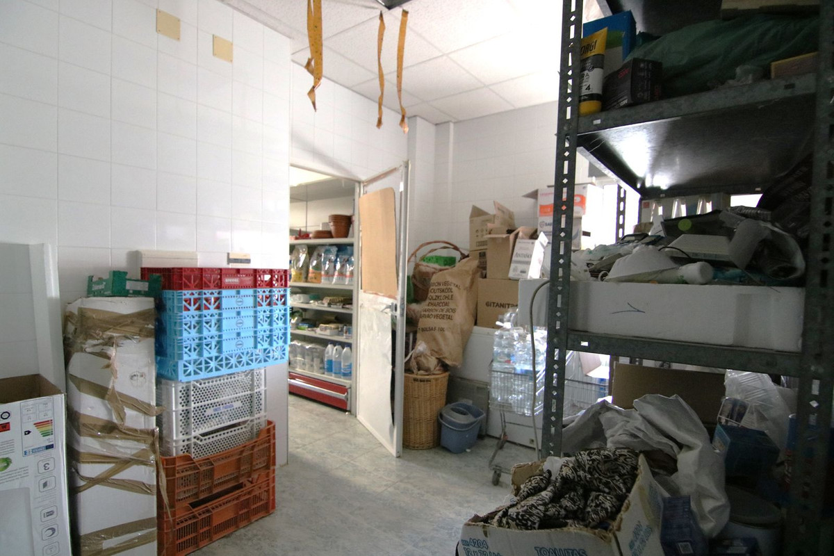 Commercial unit for sale in Alora Costa Del Sol, Málaga, Spain