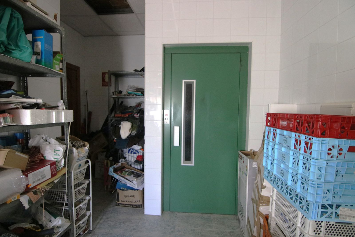 Commercial unit for sale in Alora Costa Del Sol, Málaga, Spain