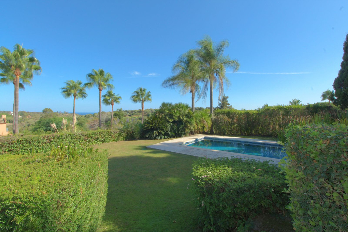 Se vende Villa - Chalet de 4 dormitorios en Costa Del Sol, Cadiz, España