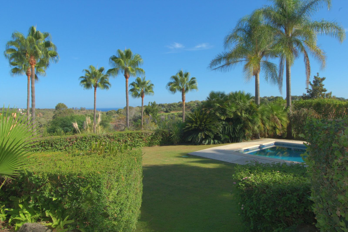 Se vende Villa - Chalet de 4 dormitorios en Costa Del Sol, Cadiz, España