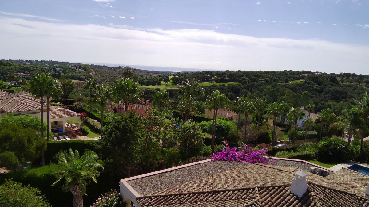 Se vende Villa - Chalet de 4 dormitorios en Costa Del Sol, Cadiz, España