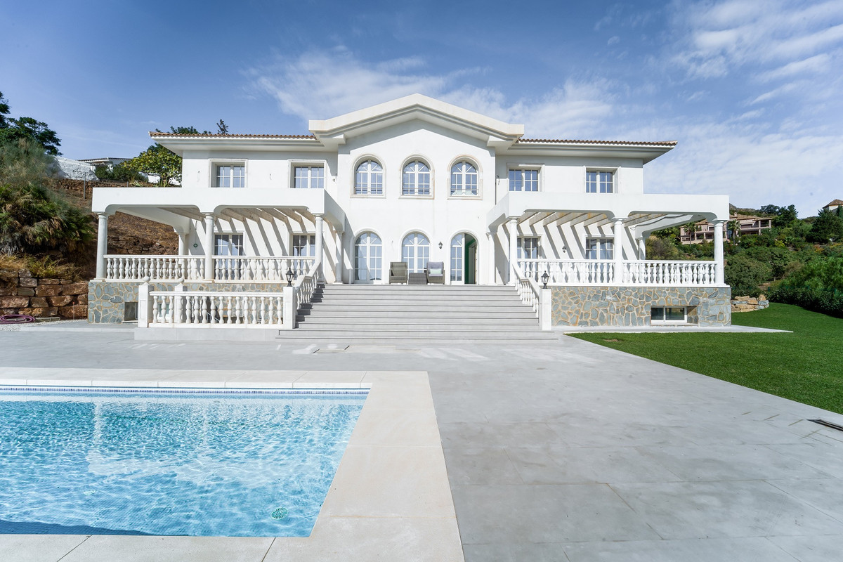 Se vende Villa - Chalet de 6 dormitorios en Costa Del Sol, Málaga, España