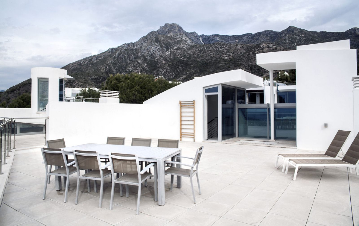 Se vende Adosada de 5 dormitorios en Costa Del Sol, Málaga, España