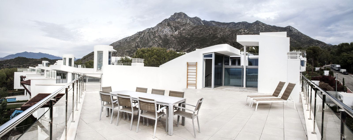 Se vende Adosada de 5 dormitorios en Costa Del Sol, Málaga, España