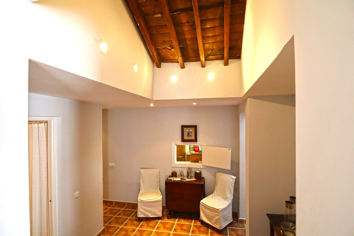 2 Bed Apartment for sale in Marbella Costa Del Sol, Málaga, Spain