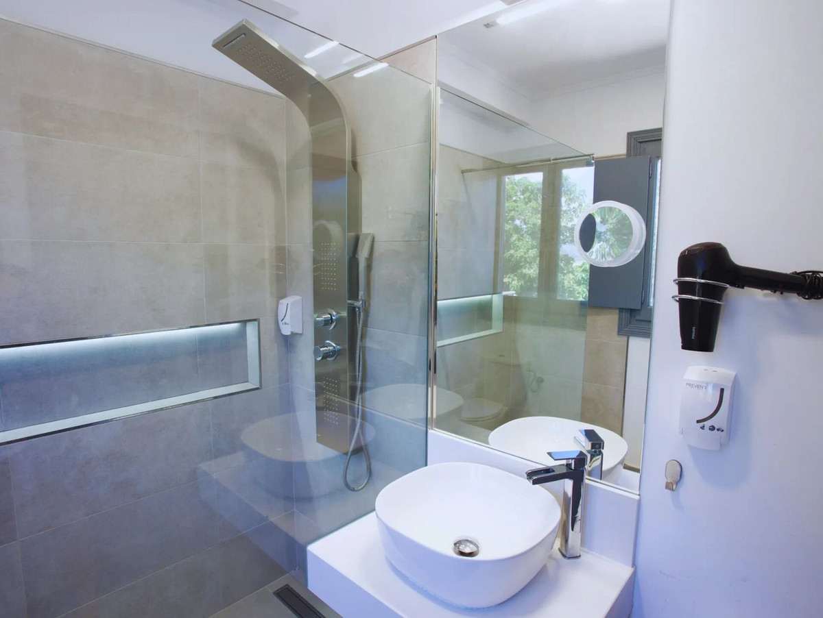 15 Bed Commercial unit for sale in Ronda Costa Del Sol, Málaga, Spain