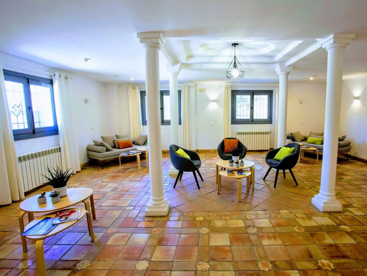 15 Bed Commercial unit for sale in Ronda Costa Del Sol, Málaga, Spain