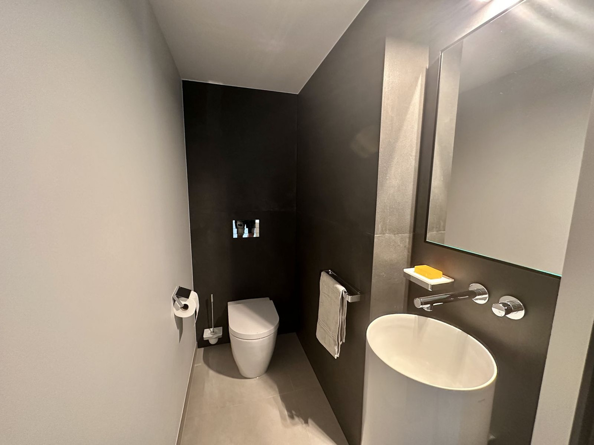 4 Bed Townhouse for sale in Puerto Banús Costa Del Sol, Málaga, Spain