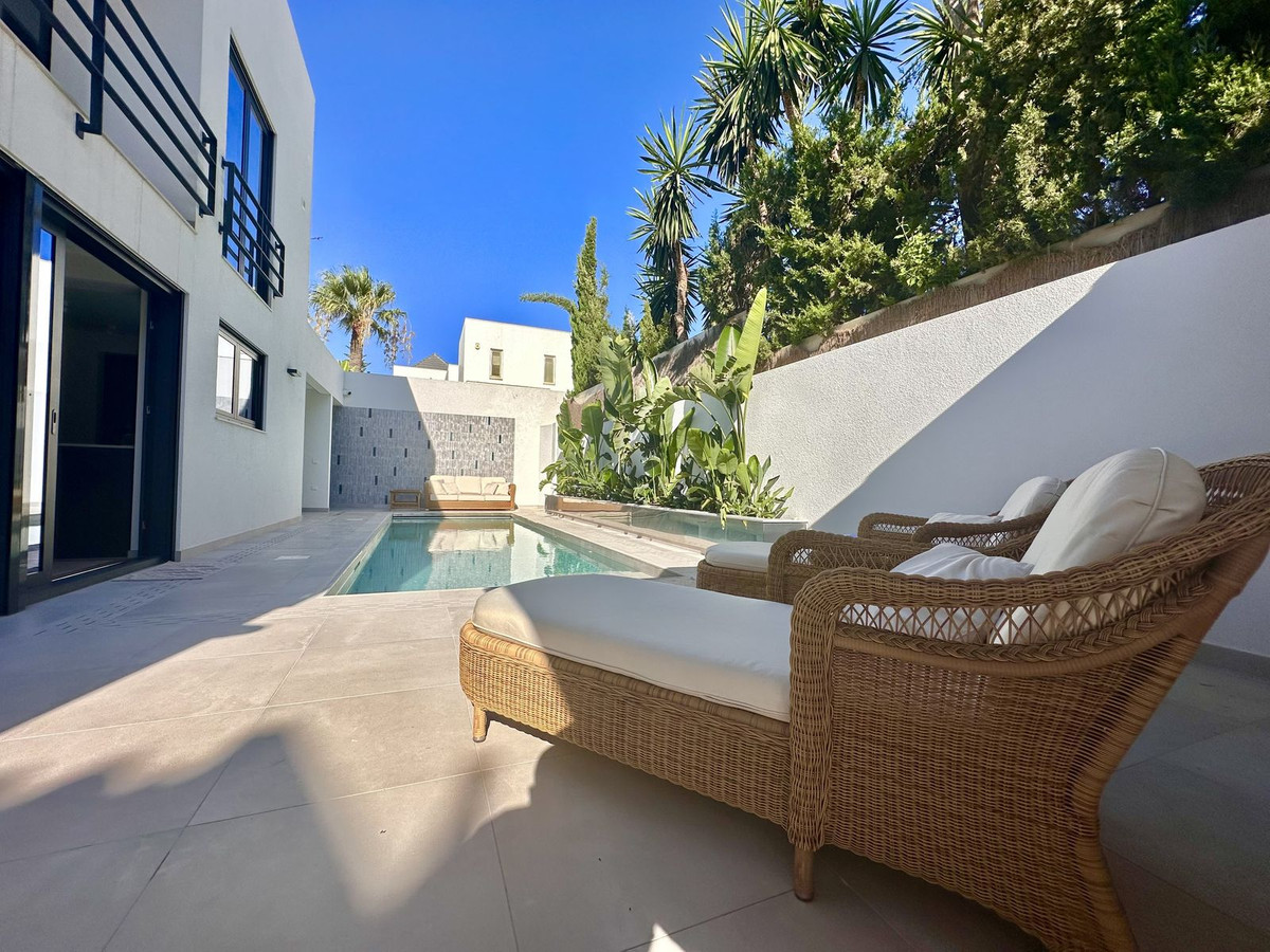 4 Bed Townhouse for sale in Puerto Banús Costa Del Sol, Málaga, Spain