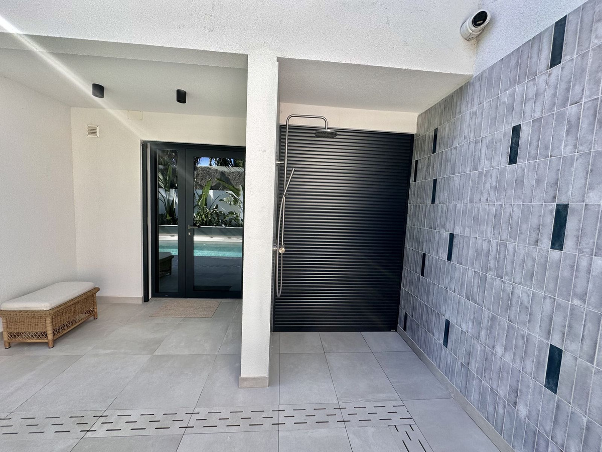 4 Bed Townhouse for sale in Puerto Banús Costa Del Sol, Málaga, Spain