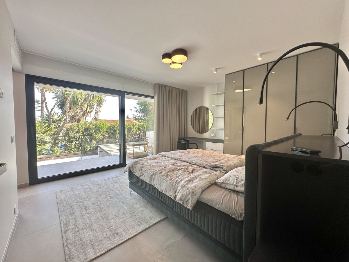 4 Bed Townhouse for sale in Puerto Banús Costa Del Sol, Málaga, Spain