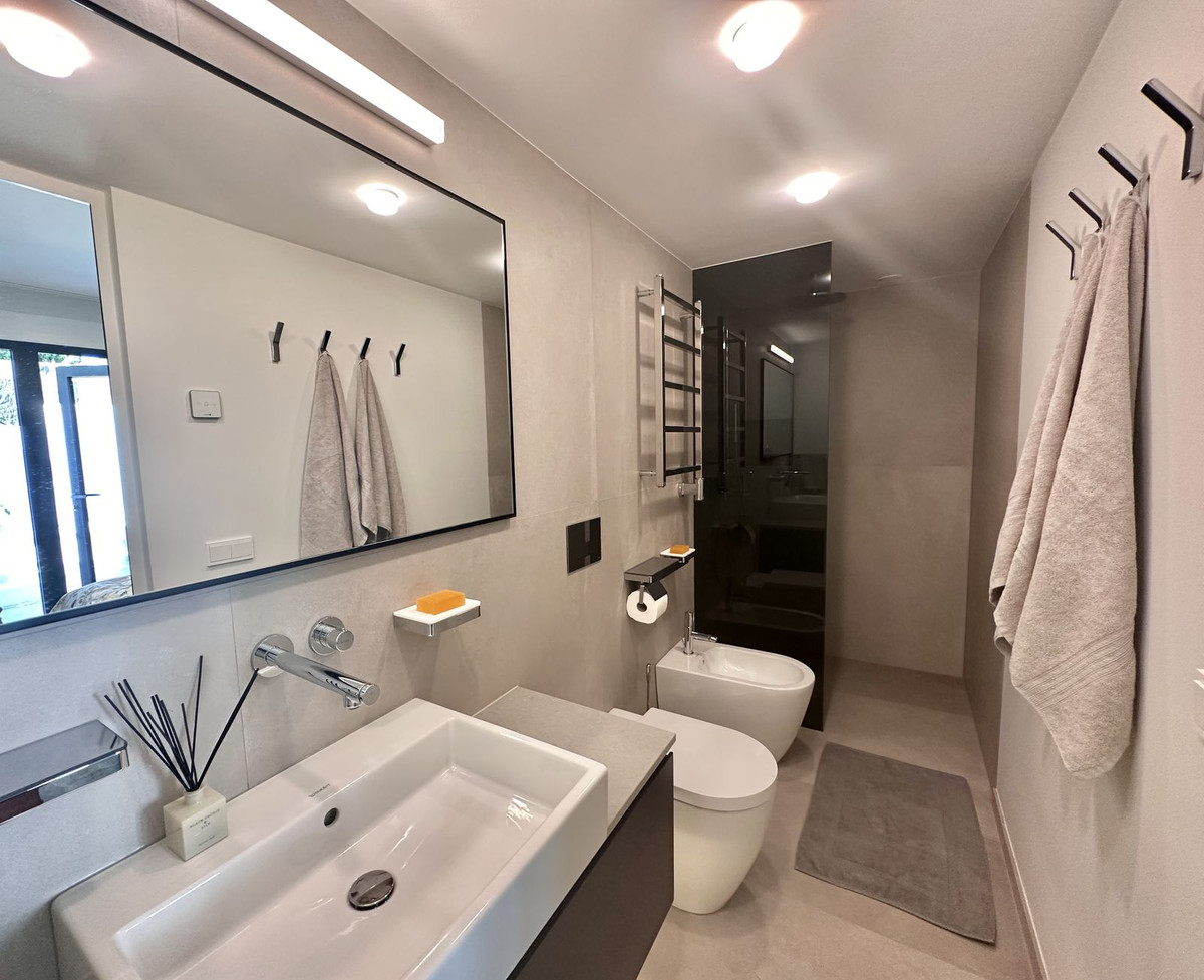 4 Bed Townhouse for sale in Puerto Banús Costa Del Sol, Málaga, Spain