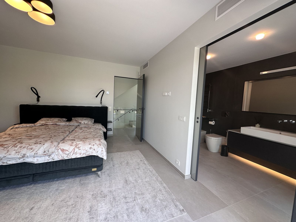 4 Bed Townhouse for sale in Puerto Banús Costa Del Sol, Málaga, Spain