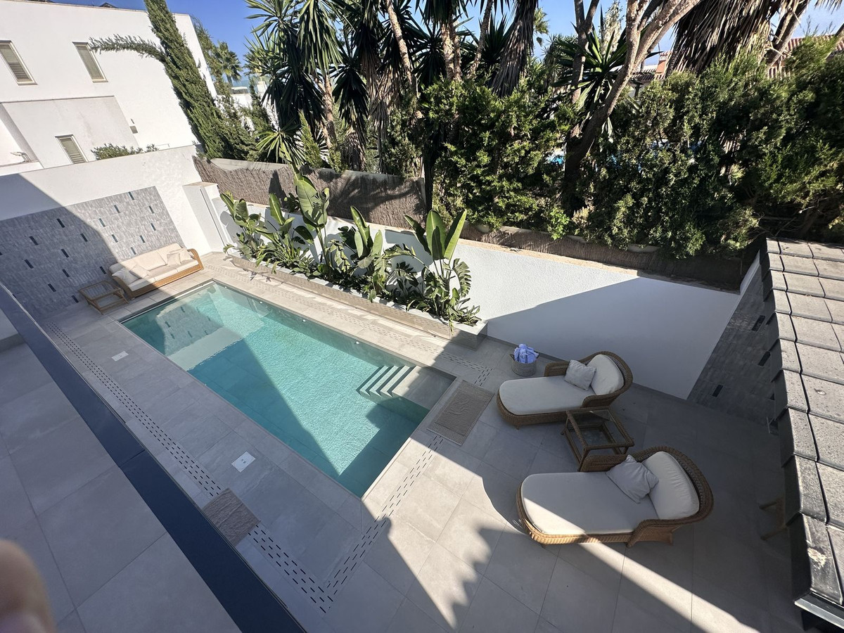 4 Bed Townhouse for sale in Puerto Banús Costa Del Sol, Málaga, Spain