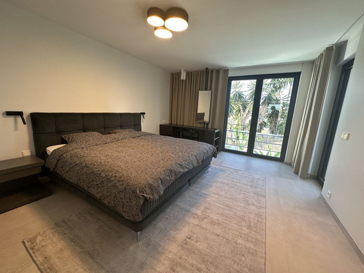 4 Bed Townhouse for sale in Puerto Banús Costa Del Sol, Málaga, Spain