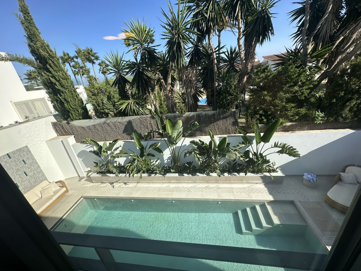 4 Bed Townhouse for sale in Puerto Banús Costa Del Sol, Málaga, Spain