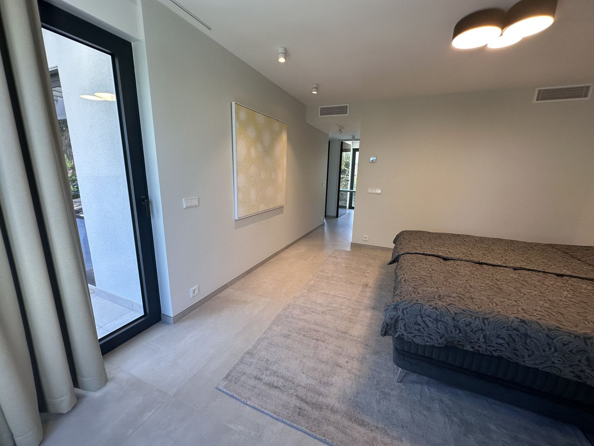 4 Bed Townhouse for sale in Puerto Banús Costa Del Sol, Málaga, Spain