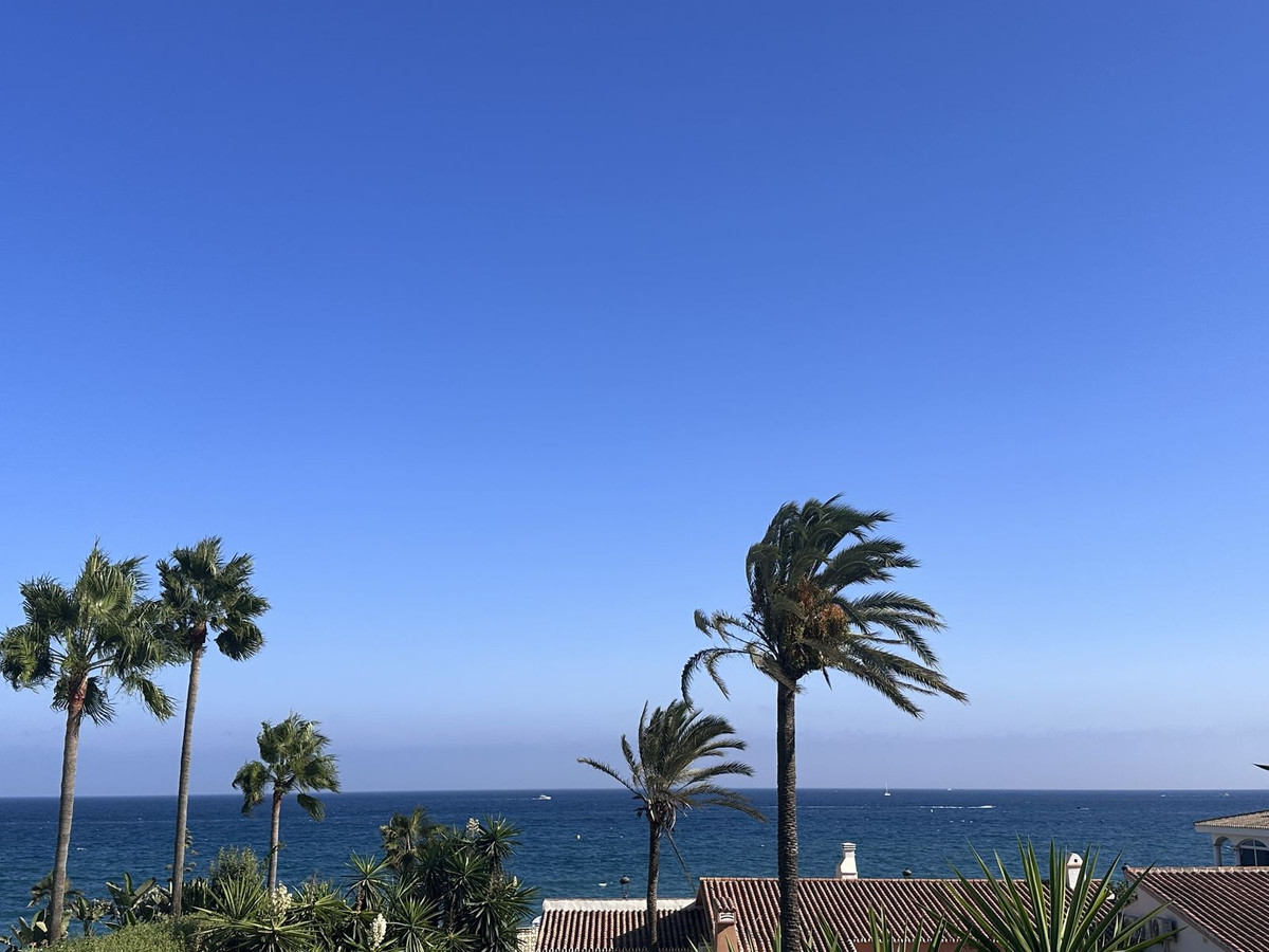 4 Bed Townhouse for sale in Puerto Banús Costa Del Sol, Málaga, Spain