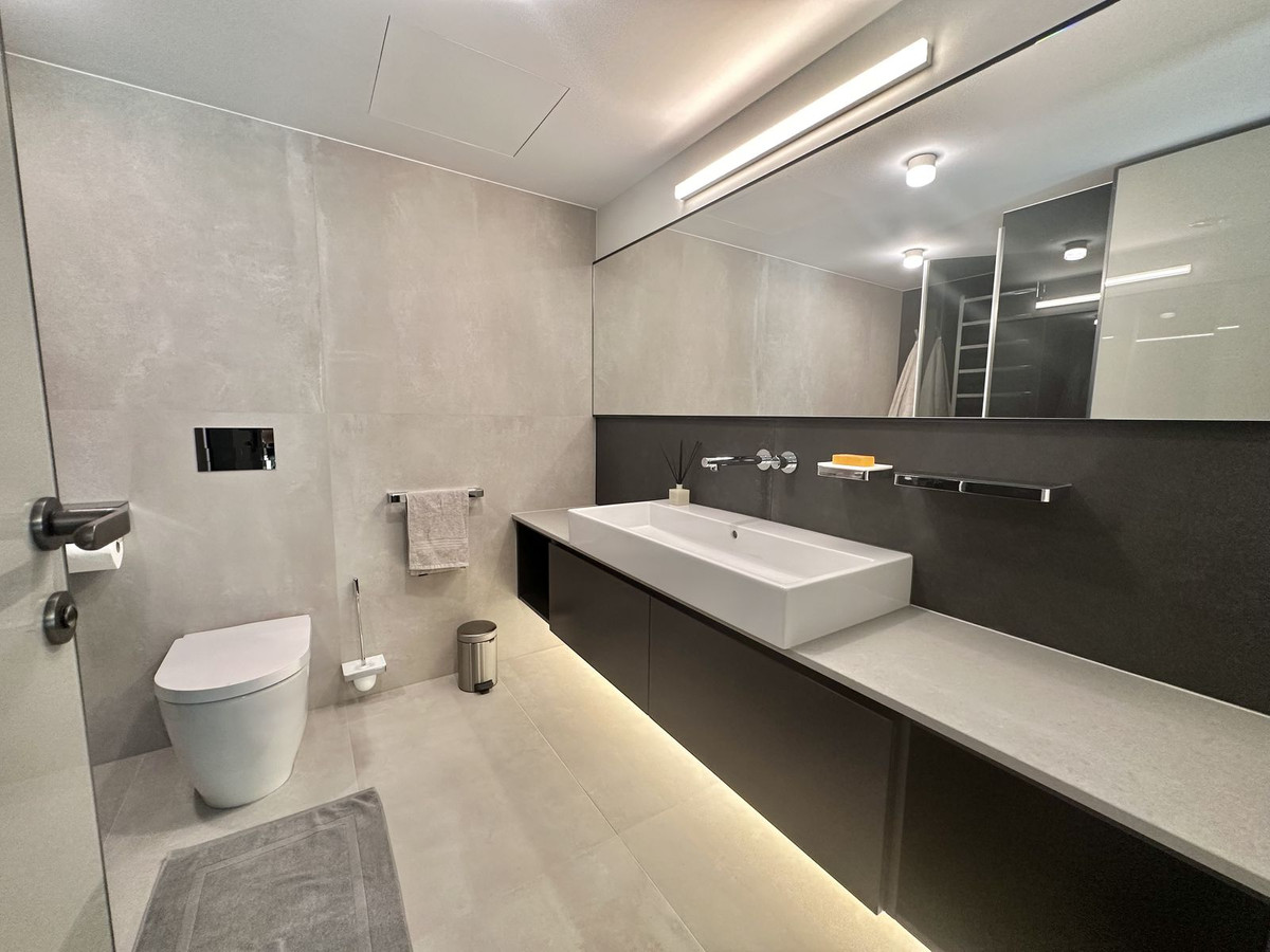 4 Bed Townhouse for sale in Puerto Banús Costa Del Sol, Málaga, Spain