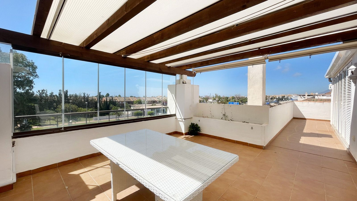 4 Bed Apartment for sale in Nueva Andalucía Costa Del Sol, Málaga, Spain