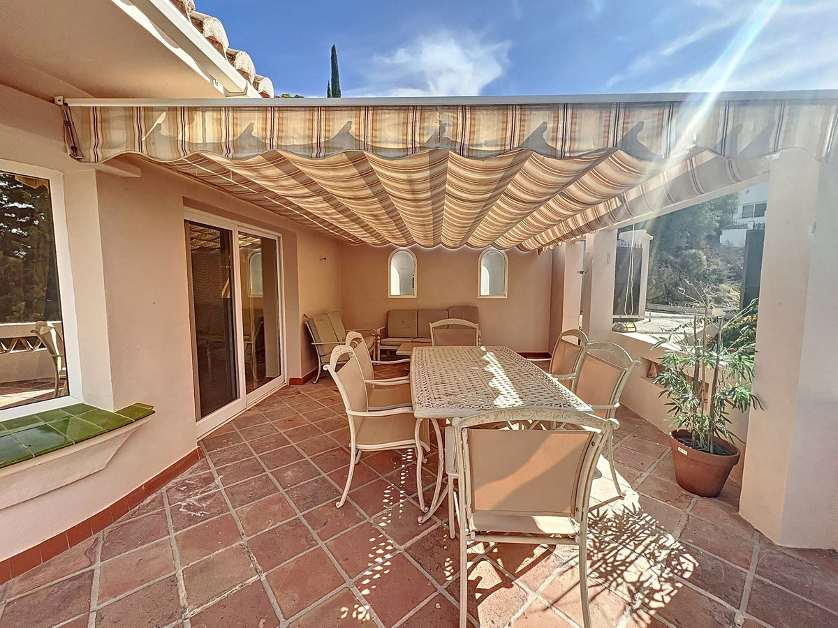 Se vende Villa - Chalet de 5 dormitorios en Costa Del Sol, Málaga, España