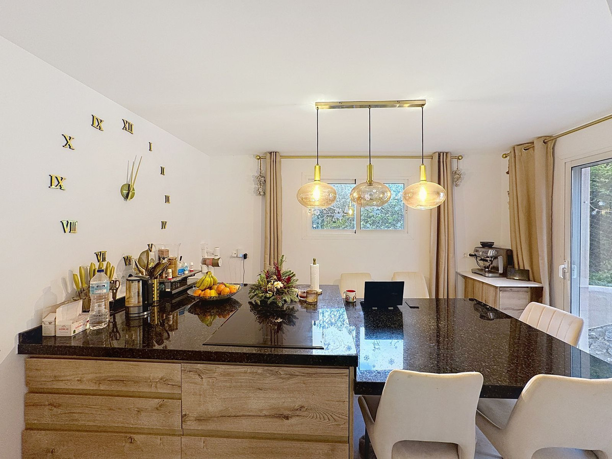 Se vende Villa - Chalet de 5 dormitorios en Costa Del Sol, Málaga, España