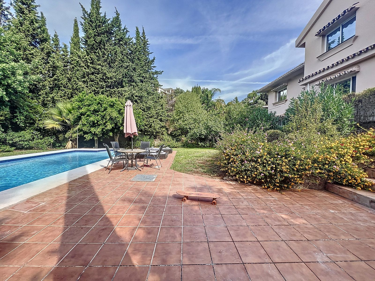 Se vende Villa - Chalet de 5 dormitorios en Costa Del Sol, Málaga, España