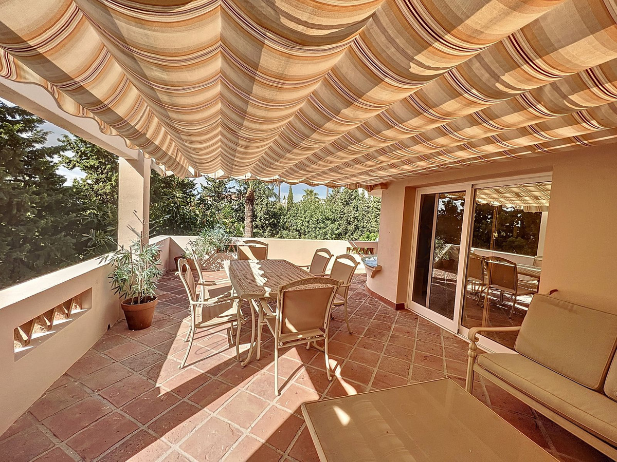 Se vende Villa - Chalet de 5 dormitorios en Costa Del Sol, Málaga, España
