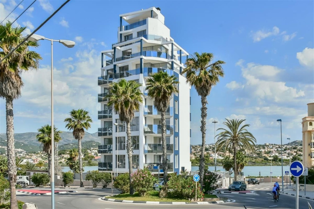 Se vende Apartamento Planta Media de 3 dormitorios en Costa Blanca, Alicante, España