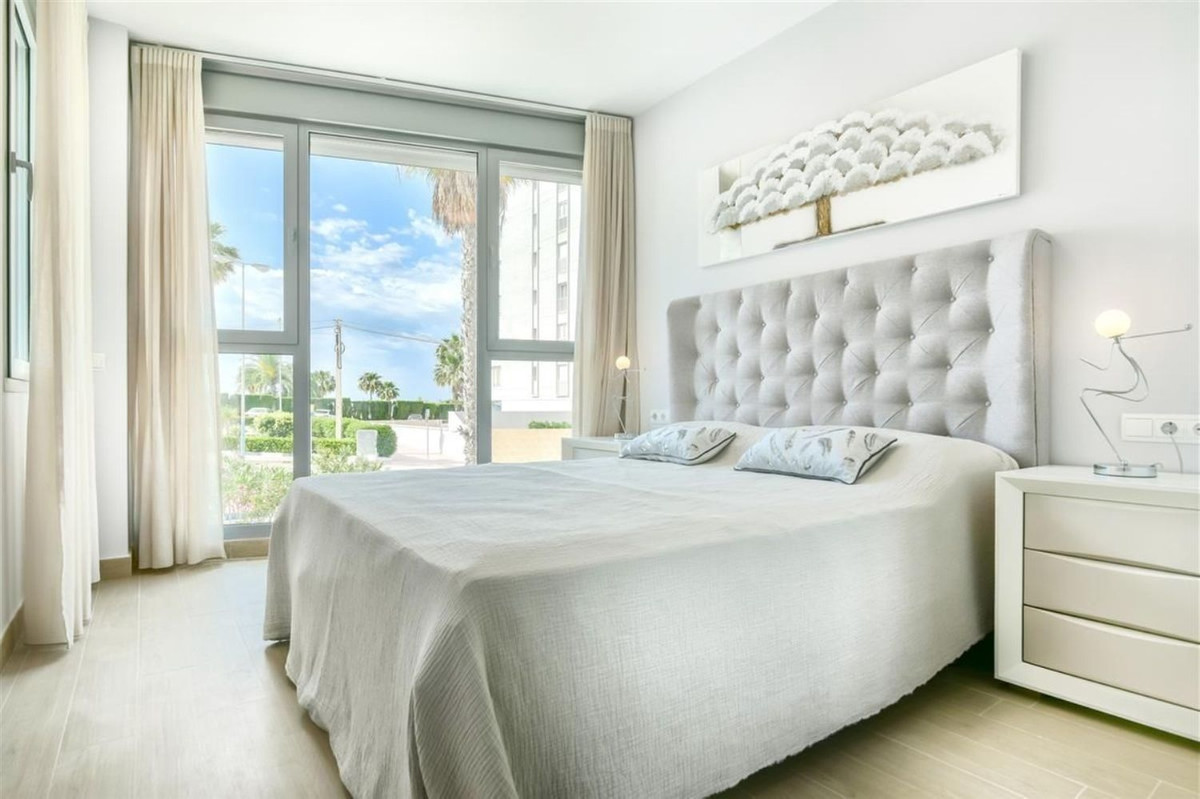 Se vende Apartamento Planta Media de 3 dormitorios en Costa Blanca, Alicante, España