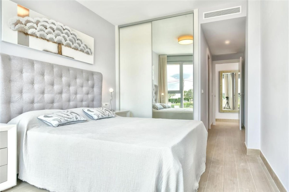 Se vende Apartamento Planta Media de 3 dormitorios en Costa Blanca, Alicante, España