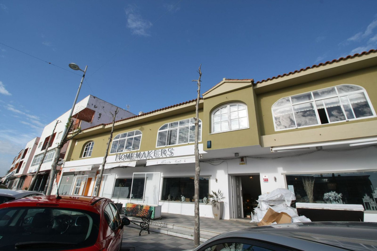Se vende Tienda  en Costa Del Sol, Cadiz, España