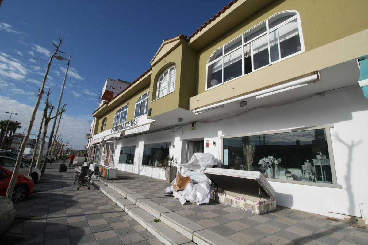 Se vende Tienda  en Costa Del Sol, Cadiz, España